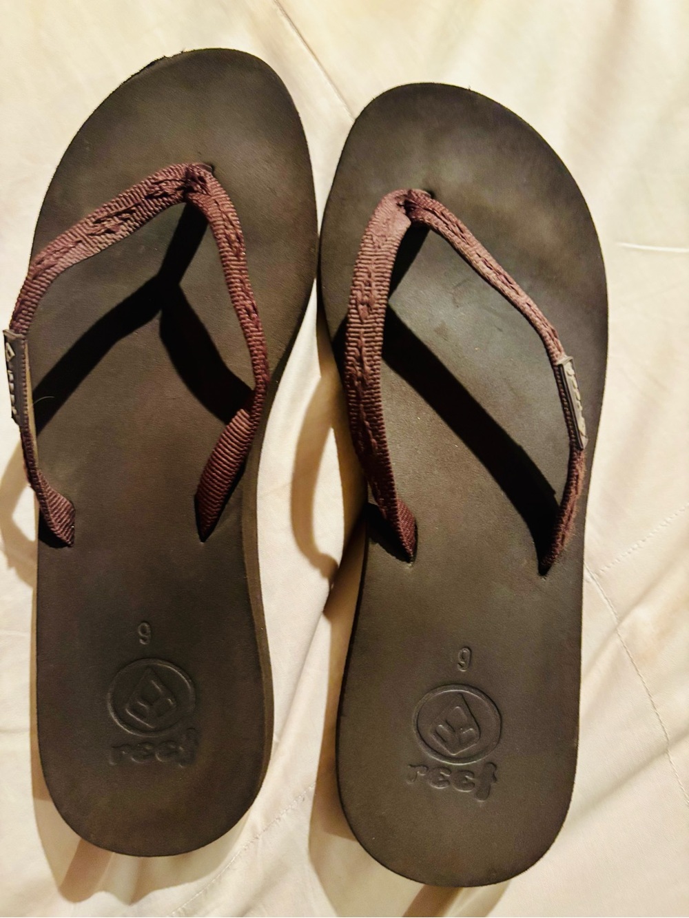 Reef Women's Brown Flip Flops Size 9